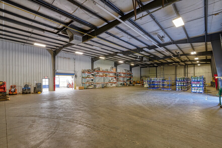 1030 Victory Trail Rd, Gaffney, SC for sale - Interior Photo - Image 3 of 5