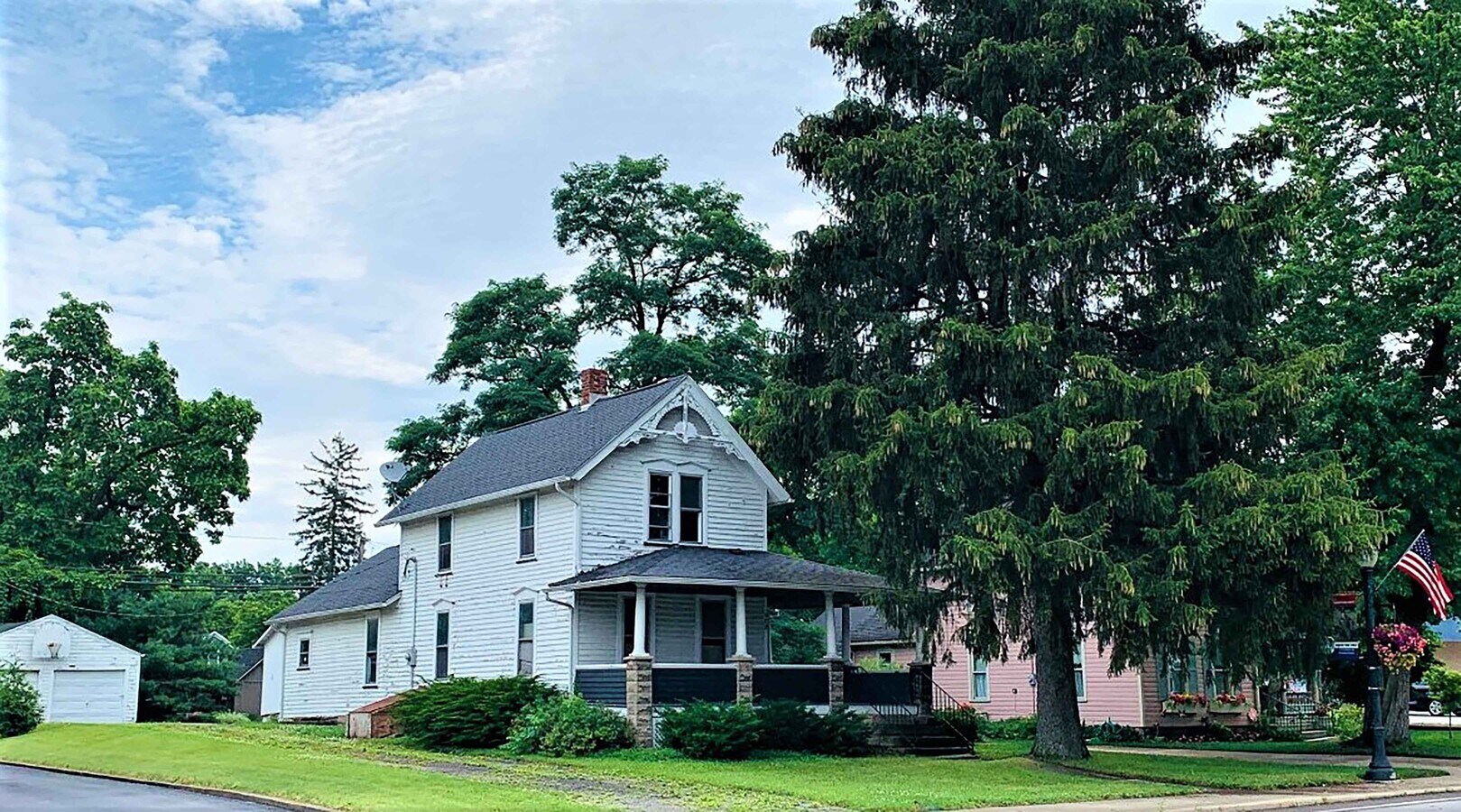 982 Main St, Grafton, OH 44044