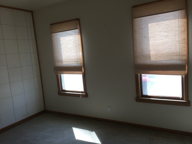 37 Fairmont Ave, Poughkeepsie, NY for sale - Building Photo - Image 1 of 1