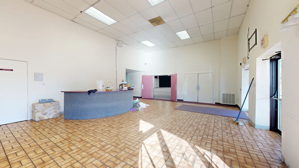 951 S 13th St, Harrisburg, PA for sale - Matterport 3D Scan - Image 3 of 31