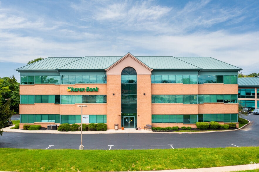 900 W Sproul Rd, Springfield Township, PA for sale - Building Photo - Image 1 of 1