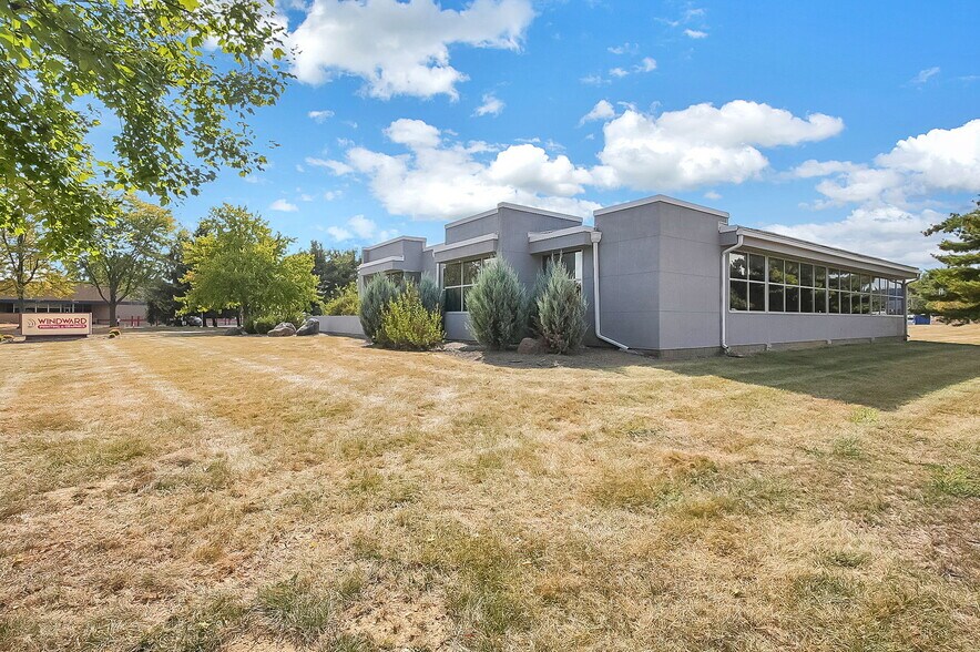 9015 Antares Ave, Columbus, OH for sale - Building Photo - Image 2 of 6