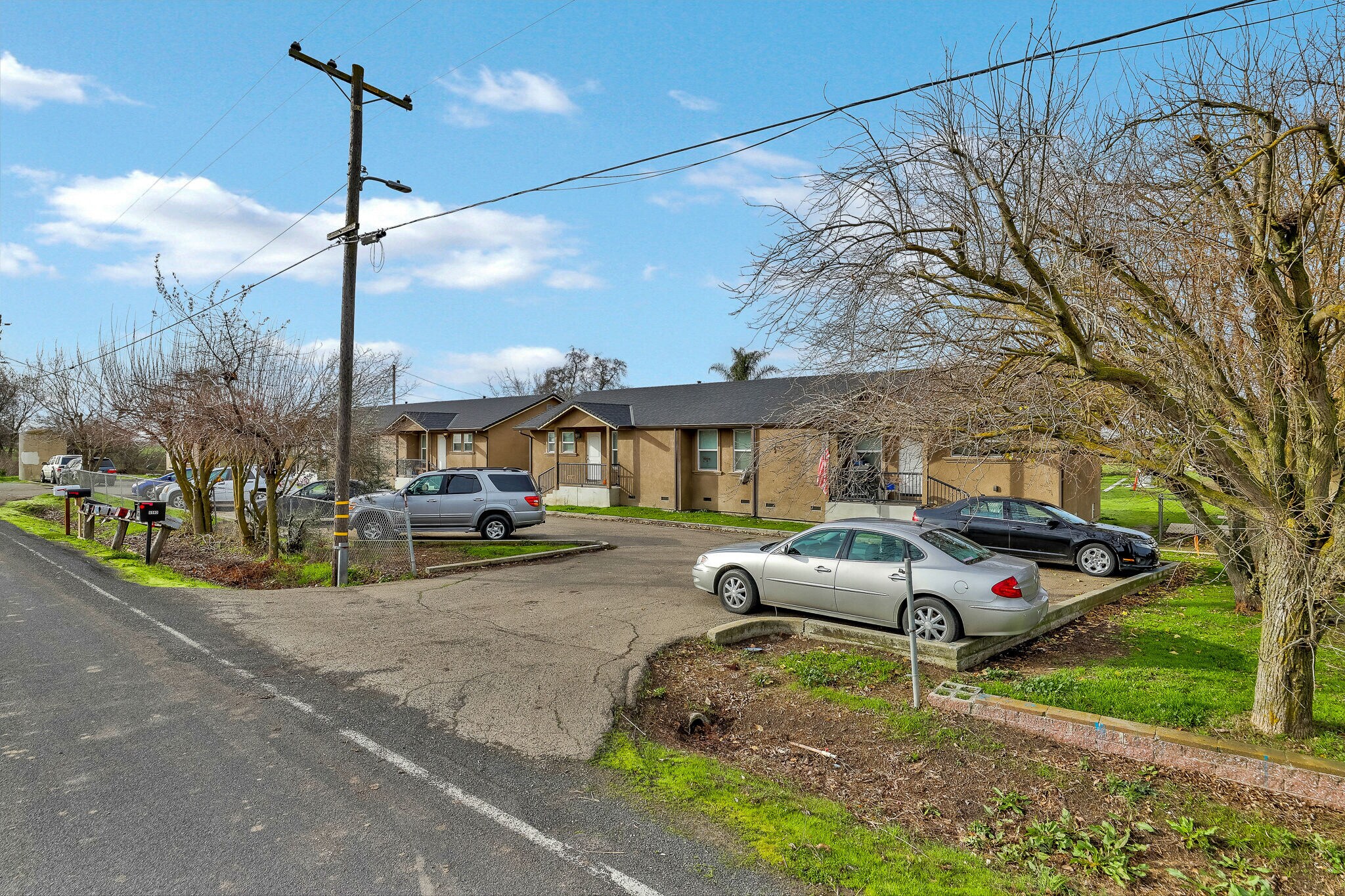 5125 Kaiser Rd, Stockton, CA 95215 14 Units on 10+/ Acres