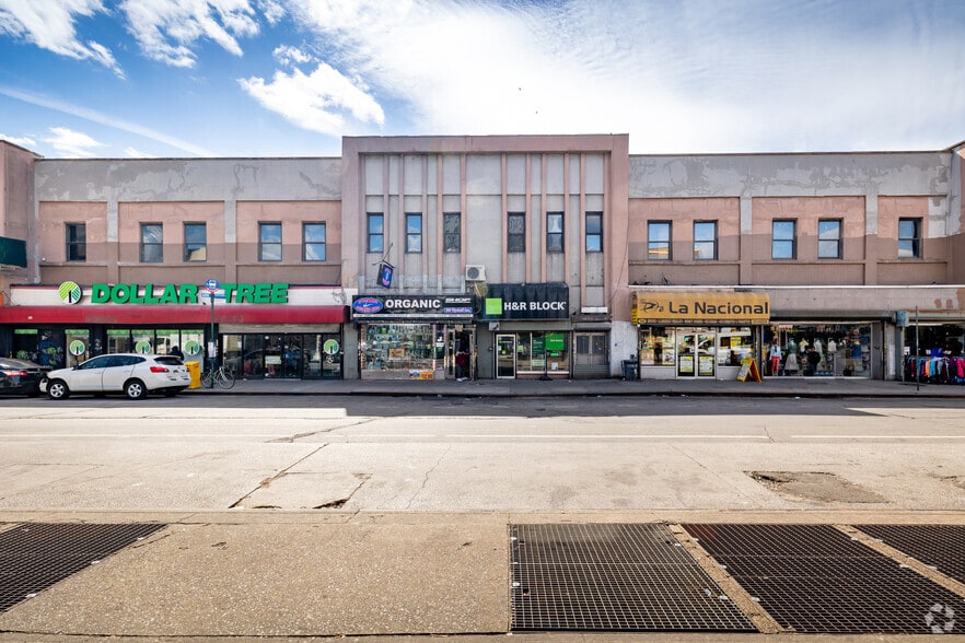 300-312 Wyckoff Ave, Brooklyn, NY for lease - Building Photo - Image 3 of 3