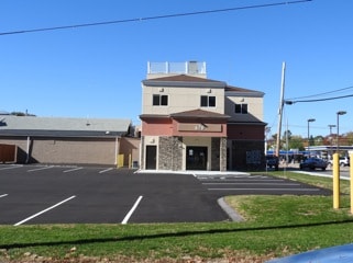 670 Washington St, Attleboro, MA for lease - Building Photo - Image 2 of 36