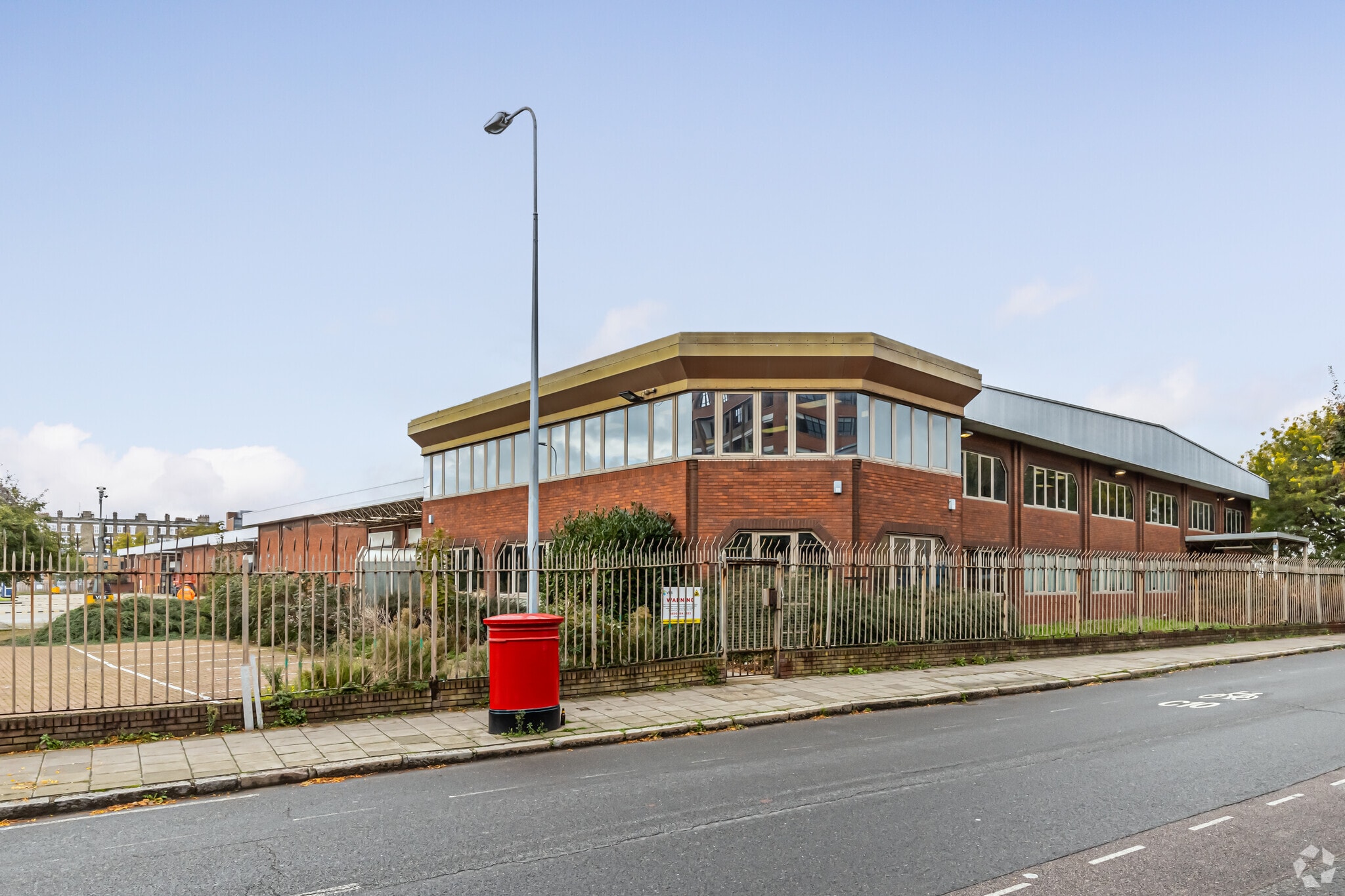 Willow Walk, London for sale Primary Photo- Image 1 of 1