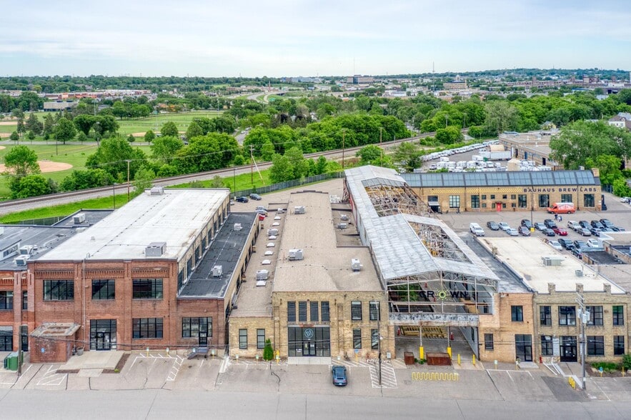 1331 NE Tyler St, Minneapolis, MN for lease - Building Photo - Image 3 of 6