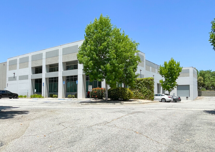 6144 Condor Dr, Moorpark, CA for lease - Building Photo - Image 3 of 12