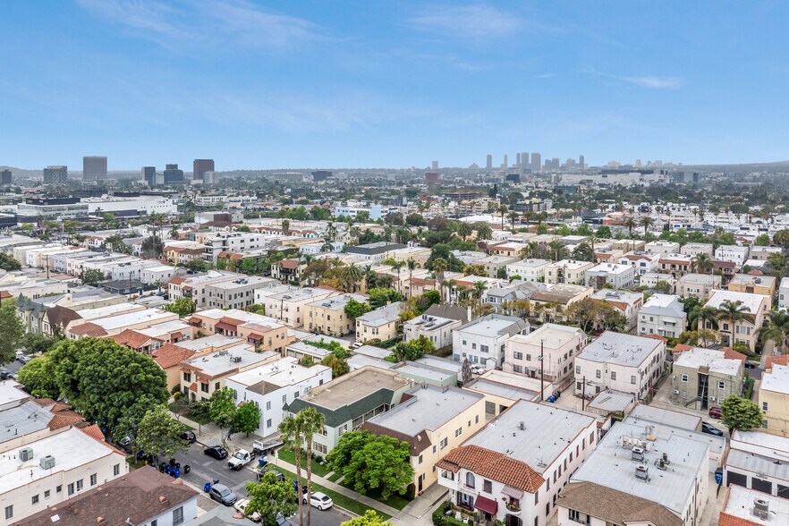 445 N Spaulding Ave, Los Angeles, CA for sale - Building Photo - Image 1 of 1