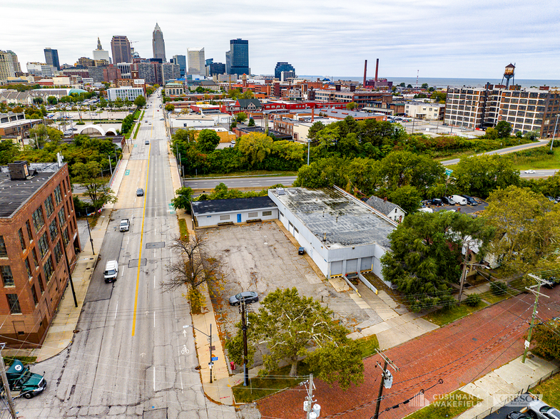 2635 Payne Ave, Cleveland, OH for lease - Building Photo - Image 3 of 6