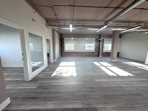 1900 S Harbor City Blvd, Melbourne, FL for lease Interior Photo- Image 1 of 7