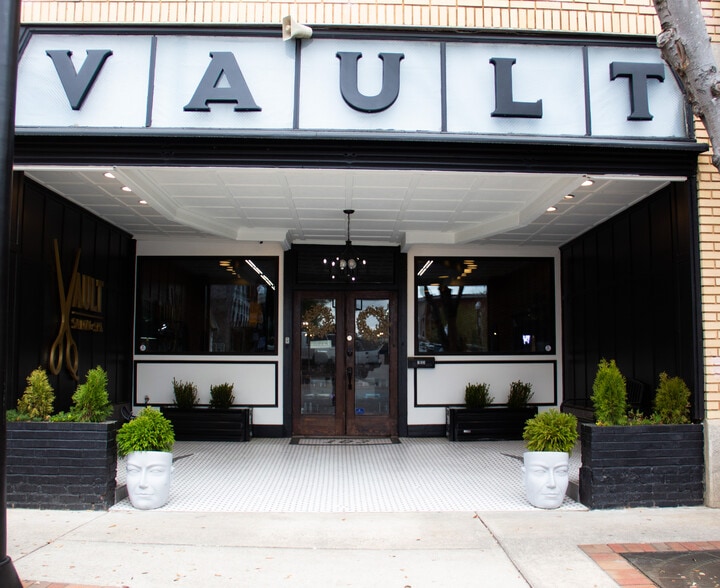 103 E Laurens St, Laurens, SC for lease - Building Photo - Image 2 of 12