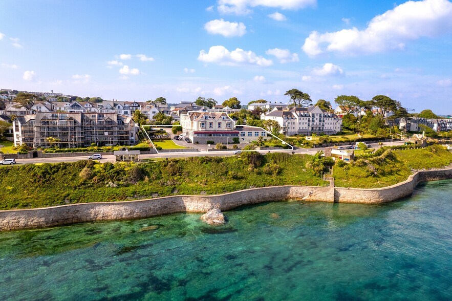 Cliff Road, Falmouth for sale - Primary Photo - Image 1 of 17