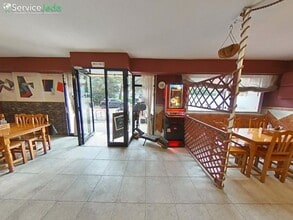 Retail in El Vendrell, Tarragona for lease Interior Photo- Image 1 of 15