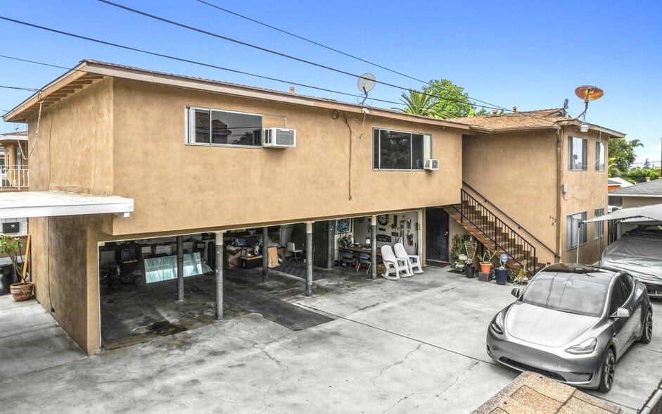 9527 Los Angeles St, Bellflower, CA for sale - Building Photo - Image 3 of 10