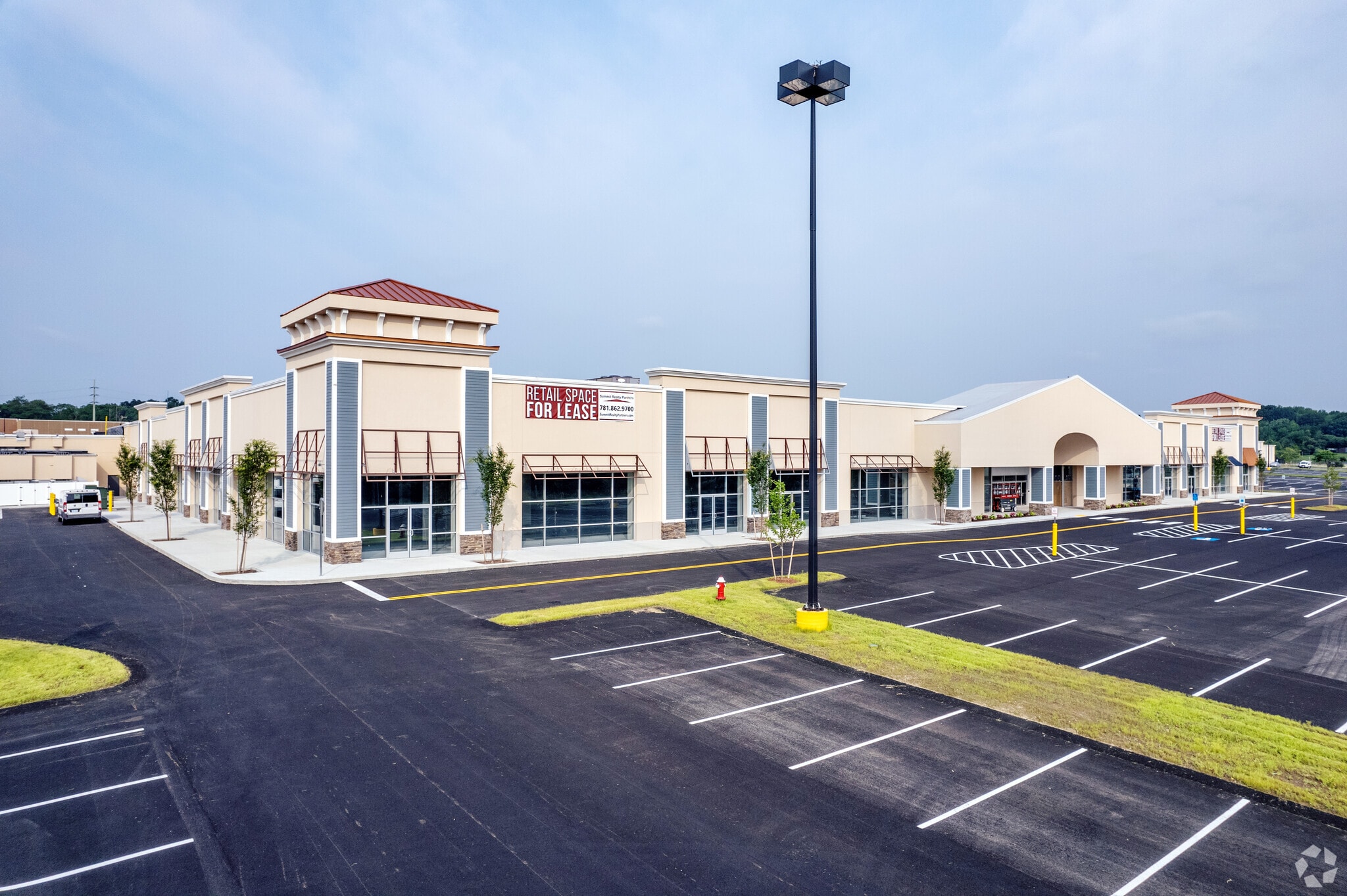 262 Swansea Mall Dr, Swansea, MA 02777 Swansea Center