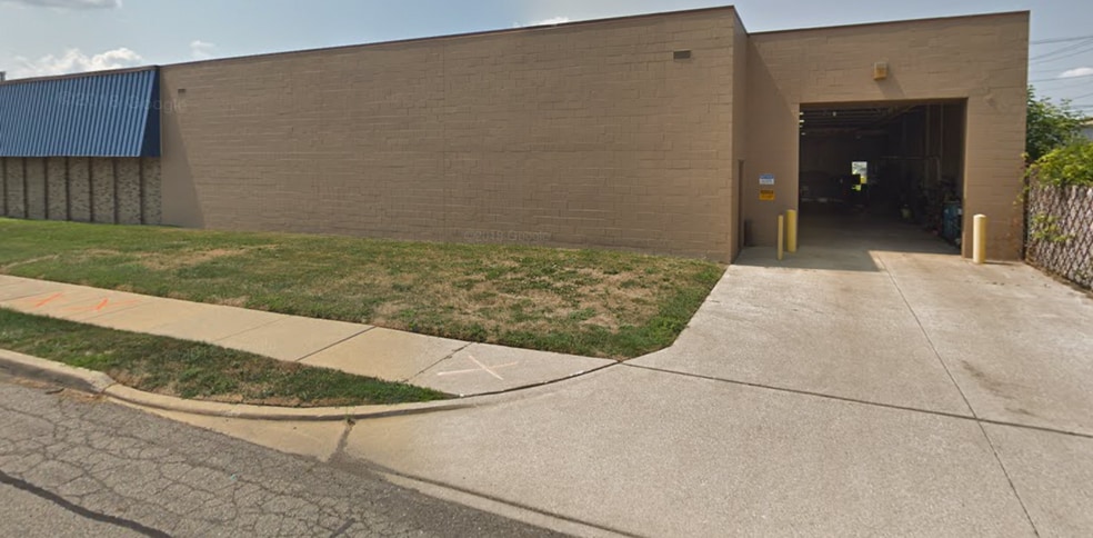 4082 Sixth St, Wyandotte, MI for lease - Building Photo - Image 3 of 11