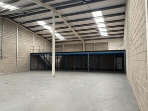 Gazelle Rd, Yeovil for lease Interior Photo- Image 2 of 3