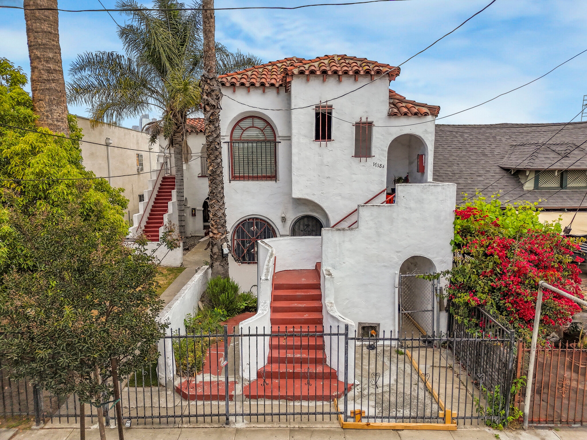 1716 Magnolia Ave, Los Angeles, CA for sale Primary Photo- Image 1 of 19