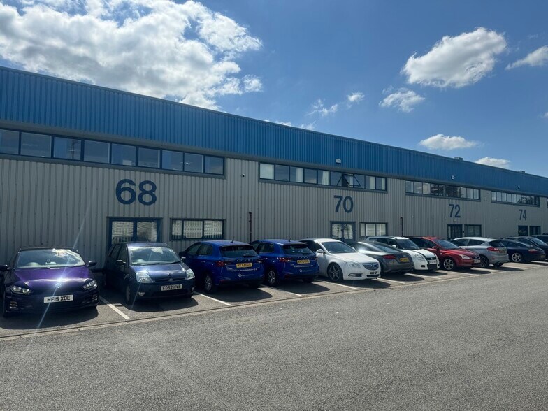 34-76 Burners Ln, Milton Keynes for lease - Building Photo - Image 2 of 2