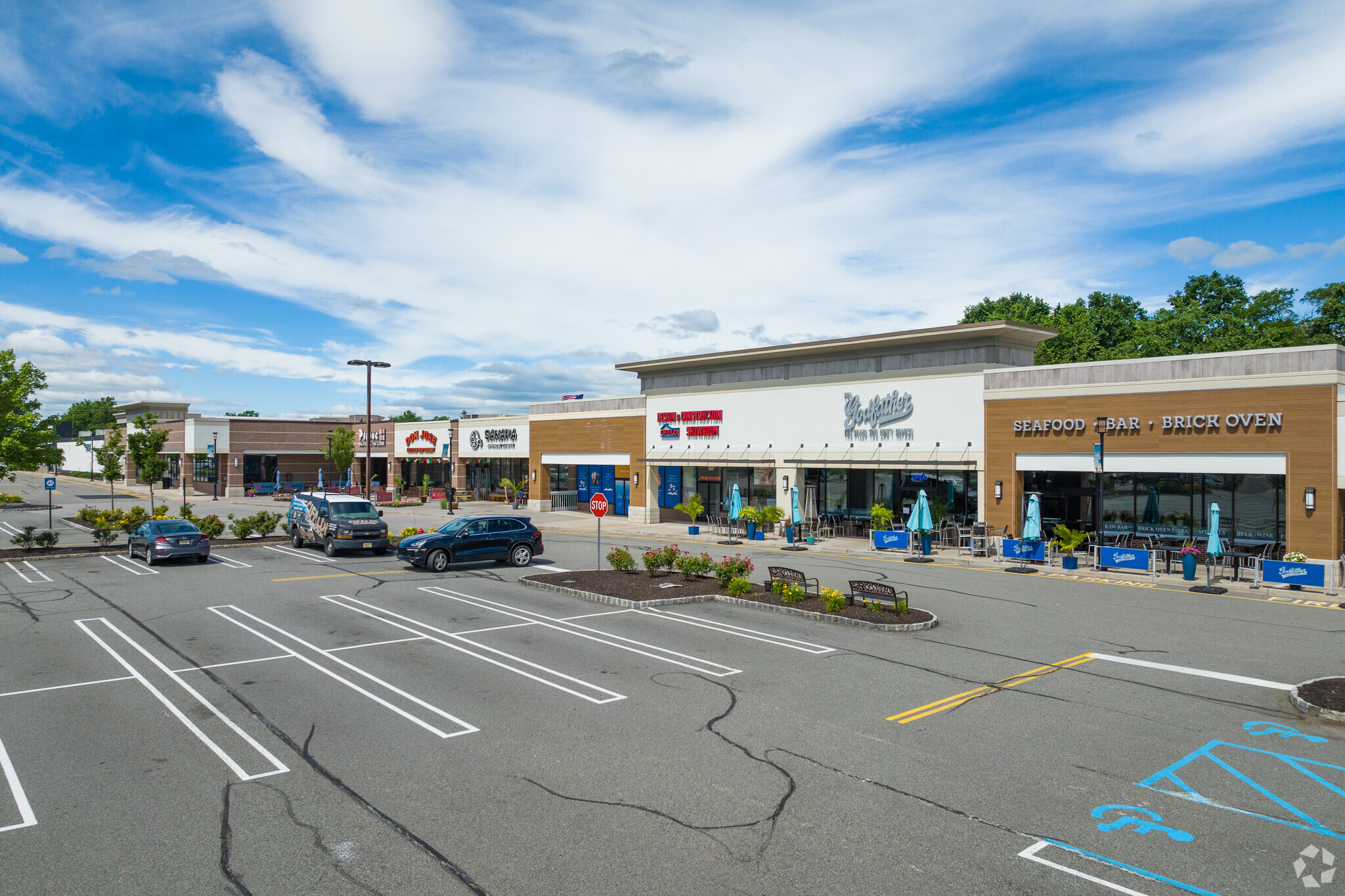 200-240 Route 10 W, East Hanover, NJ 07936 - Hanover Commons | LoopNet