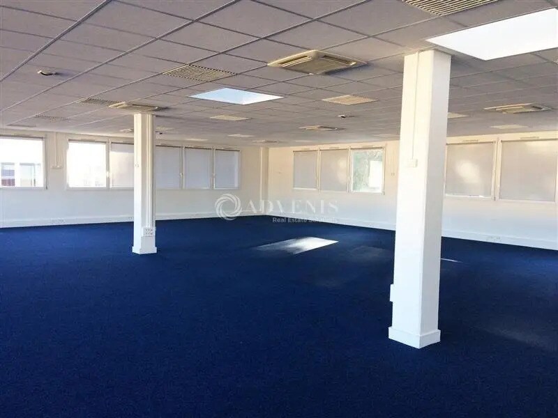 Location Bureaux 253 m² à 1 190 m² - Photo 1