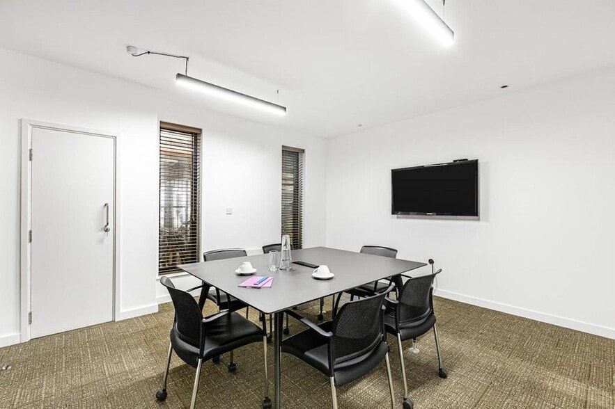 55-59 Eagle Wharf Rd, London for lease - Building Photo - Image 3 of 45