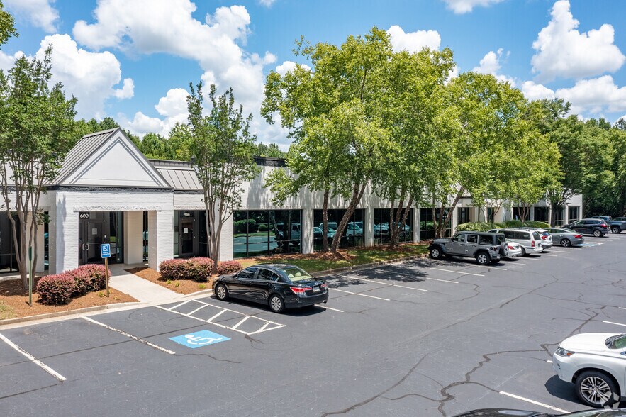 155 Technology Pky, Norcross, GA for lease - Primary Photo - Image 1 of 10