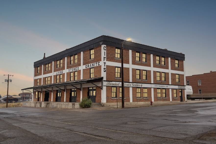 743 S Wyoming St, Butte, MT for sale - Primary Photo - Image 1 of 40