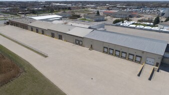4K, 12K, 16K, 49K SF with Outside Storage - Warehouse