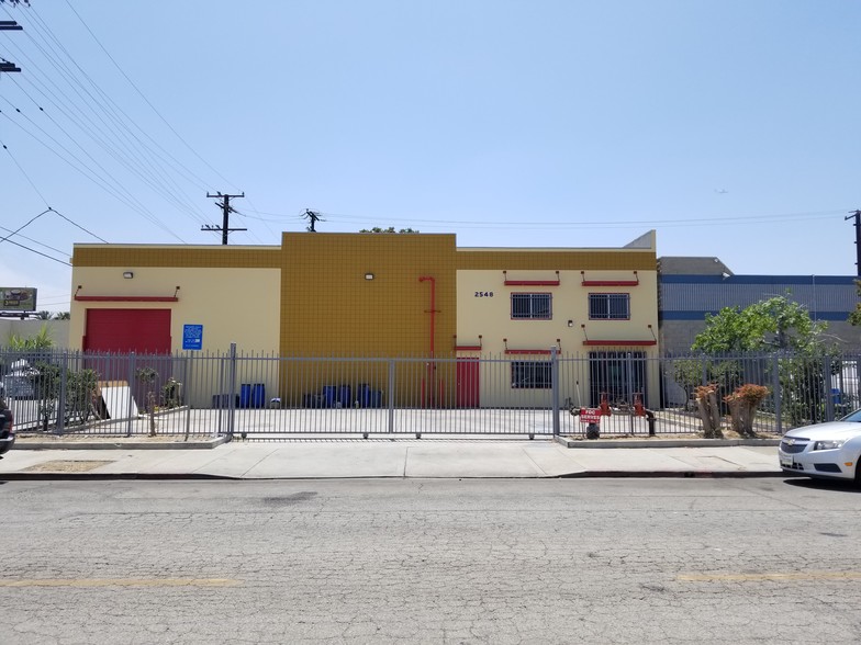 2548 E 53rd St, Huntington Park, CA for lease - Primary Photo - Image 1 of 8