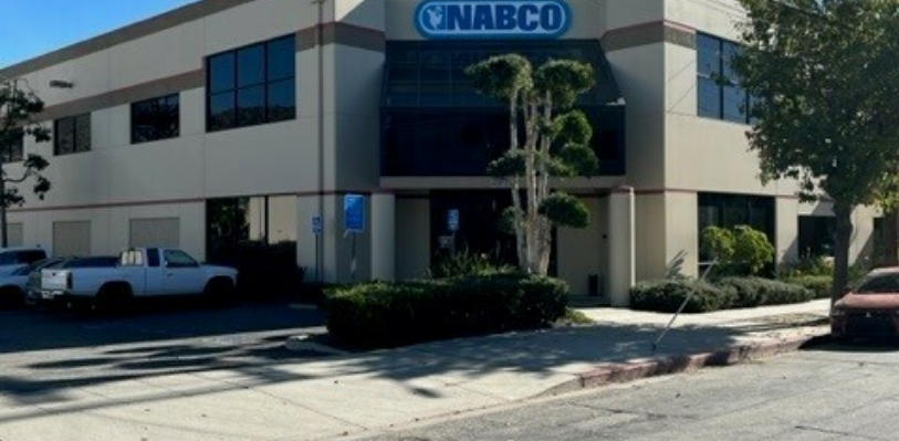 2870 Ontario St, Burbank, CA for lease - Building Photo - Image 2 of 2