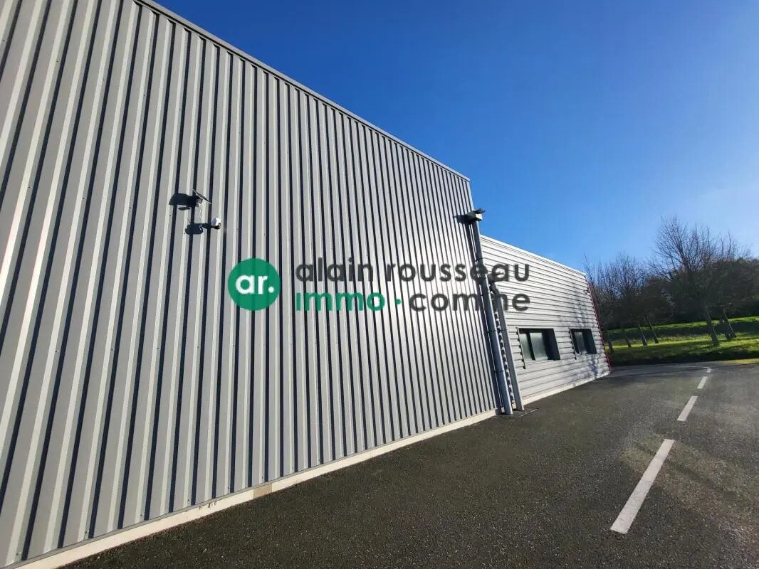 Flex in Loire-Authion for lease Building Photo- Image 1 of 9