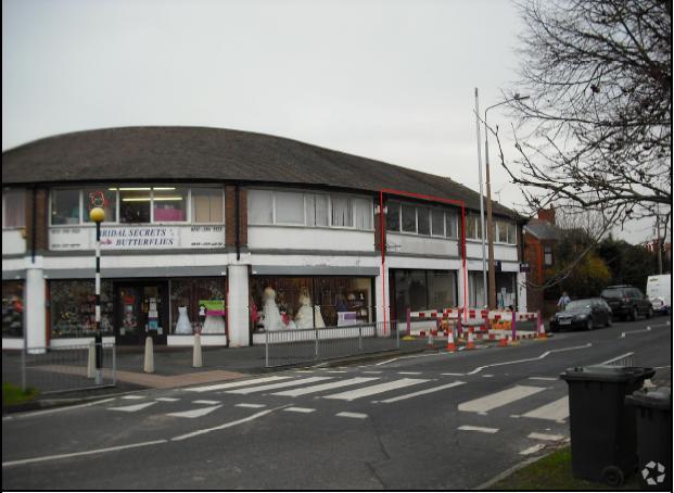 1B Pooltown Rd, Ellesmere Port for lease Building Photo- Image 1 of 3