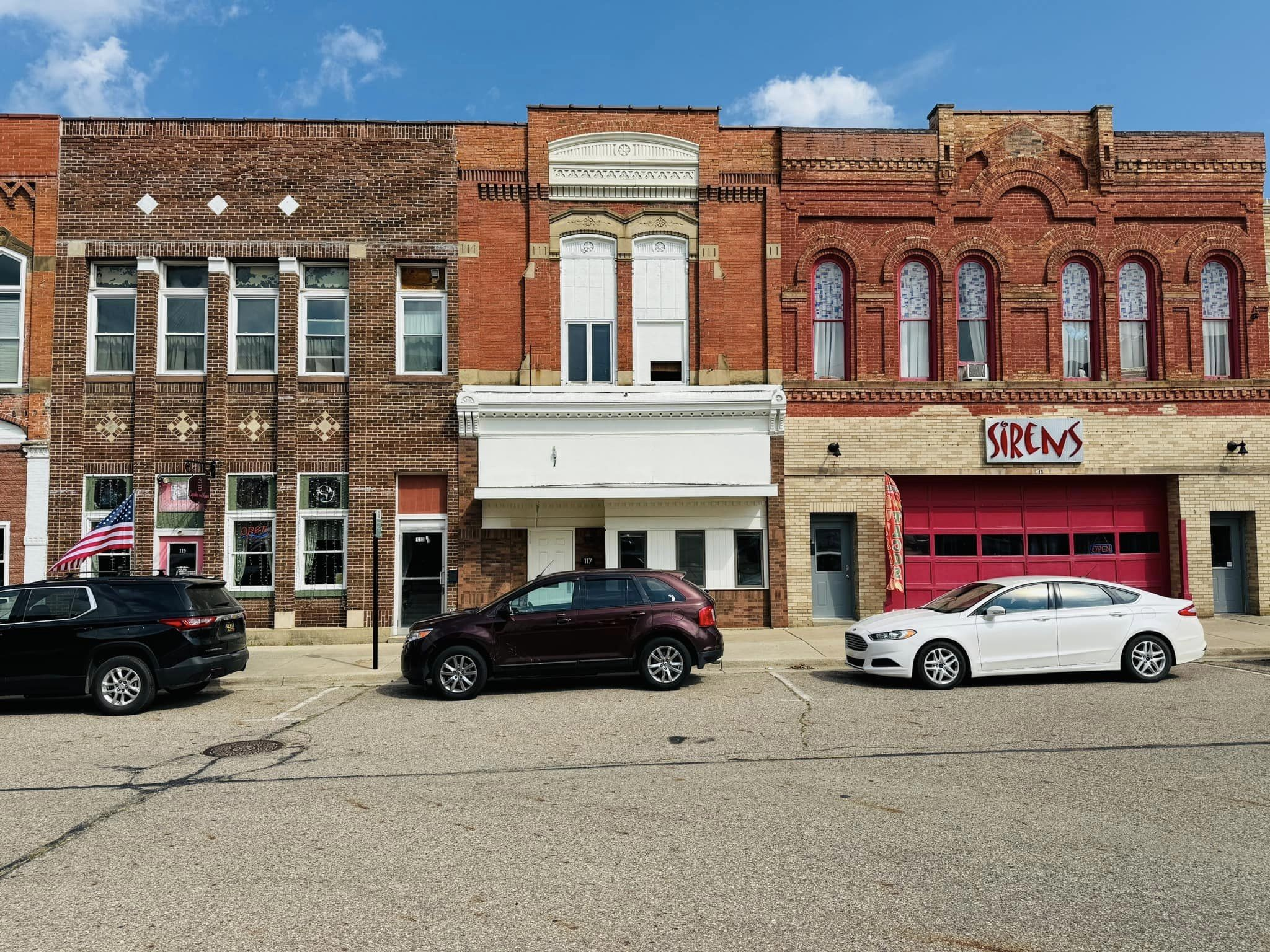 117 E Walker St, Saint Johns, MI for lease Building Photo- Image 1 of 12