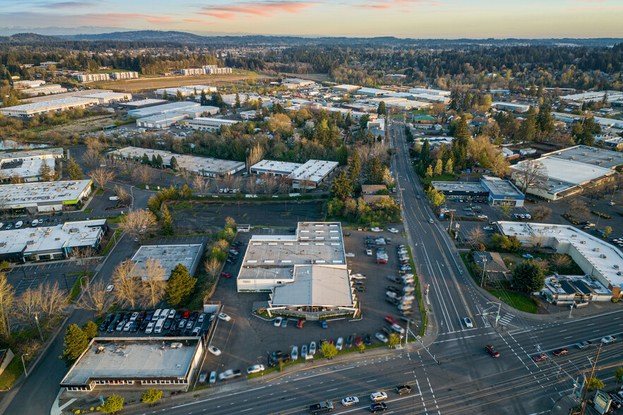 11880 SW Pacific Hwy, Tigard, OR for sale - Primary Photo - Image 1 of 1