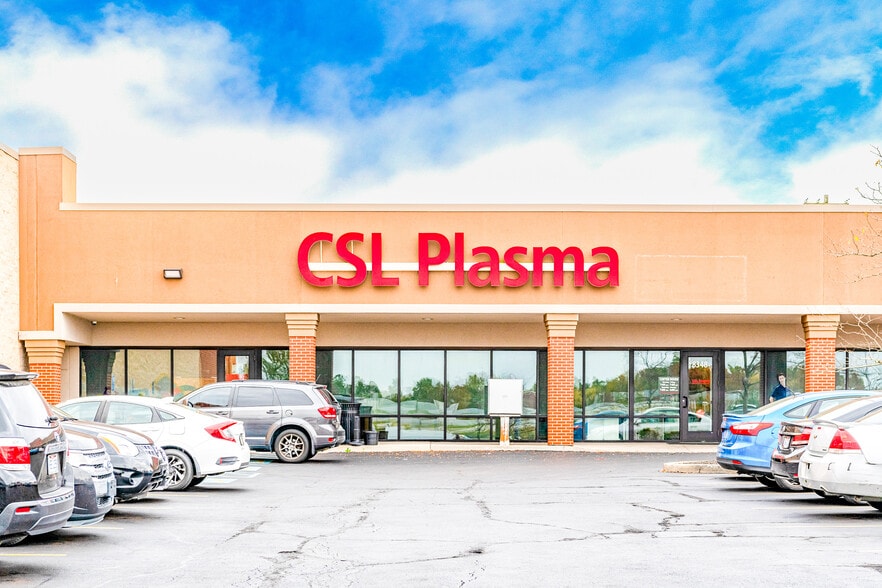 8340-8352 Colerain Ave, Cincinnati, OH for sale - Building Photo - Image 2 of 4