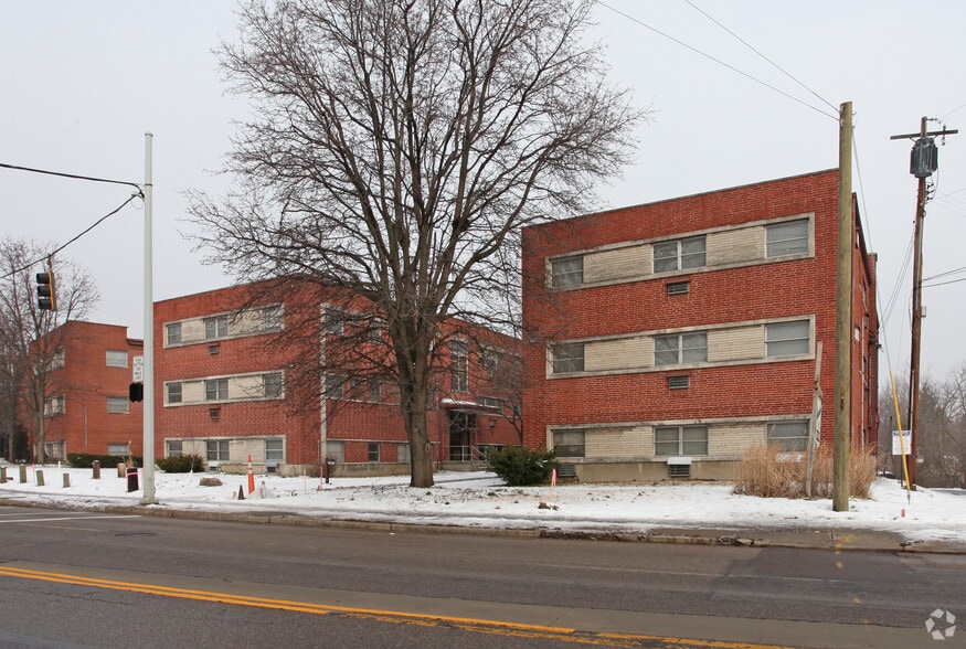 2700-2734 Harrison Ave, Cincinnati, OH for sale - Primary Photo - Image 1 of 1