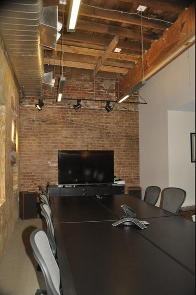 1777 Church St NW, Washington, DC for lease - Interior Photo - Image 3 of 7