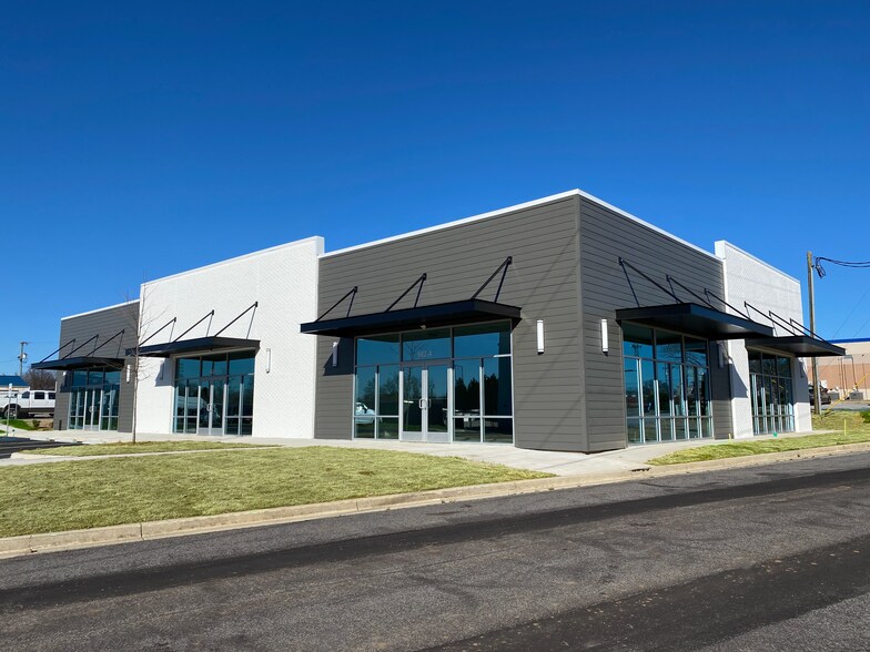 658 Fairview Rd, Simpsonville, SC 29680