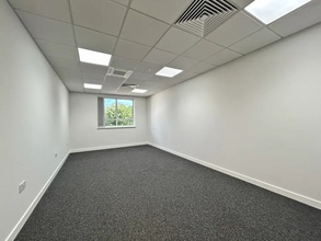 Dean Row Rd, Wilmslow for lease Interior Photo- Image 2 of 4