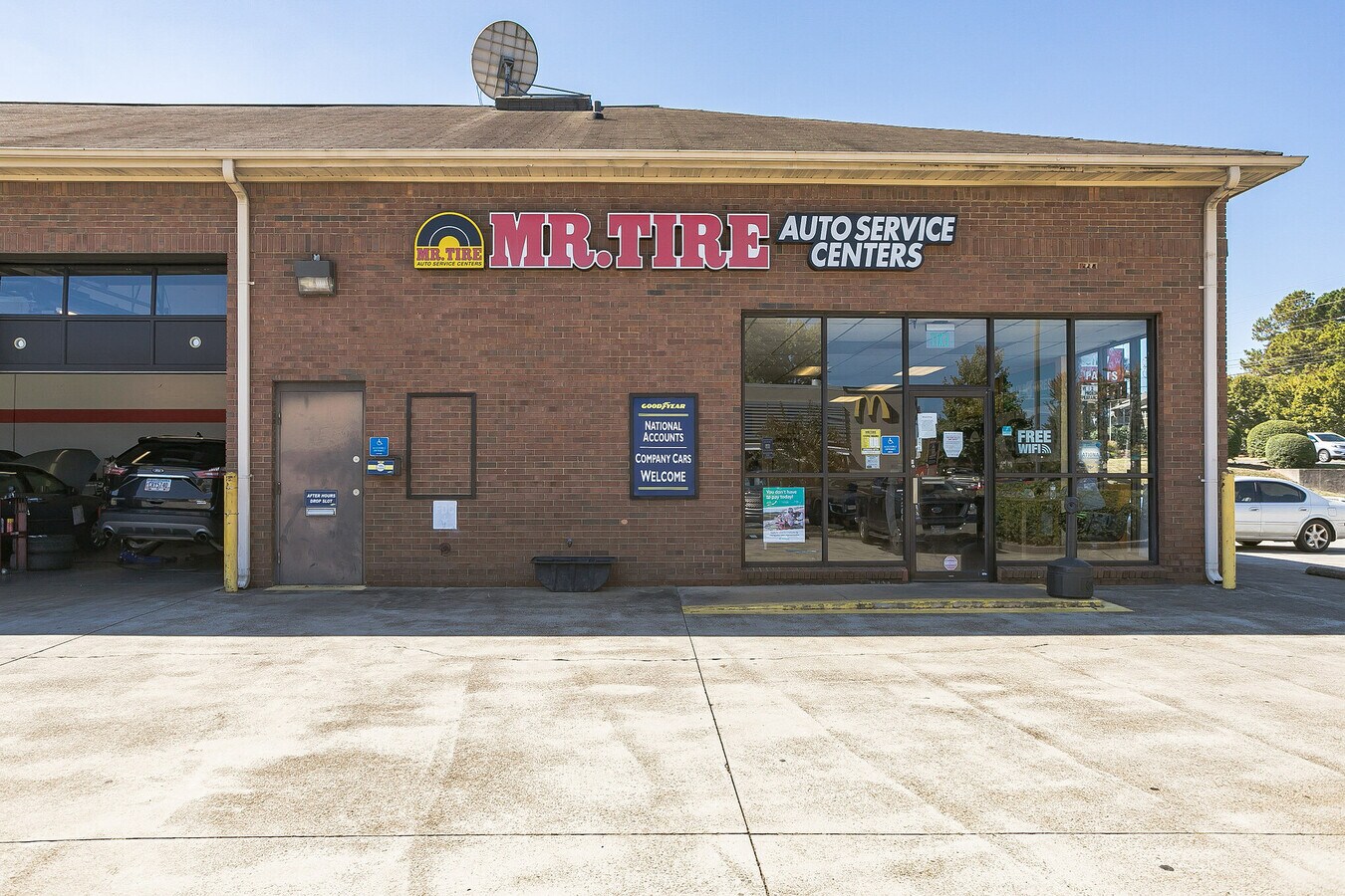 1205 SW Powder Springs Rd, Marietta, GA 30064