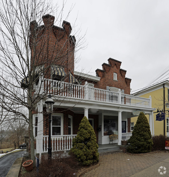 7 W Main St, Mendham, NJ for sale - Primary Photo - Image 1 of 1