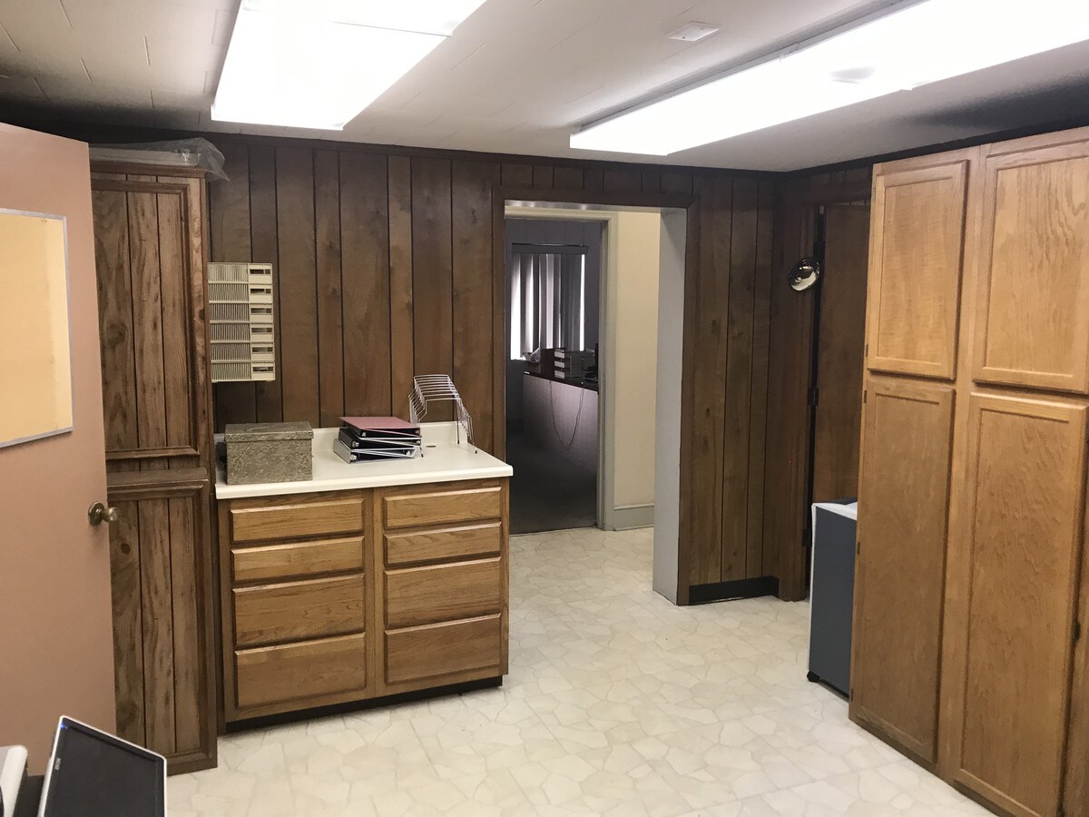 225 Dunn Rd, Fayetteville, NC 28312