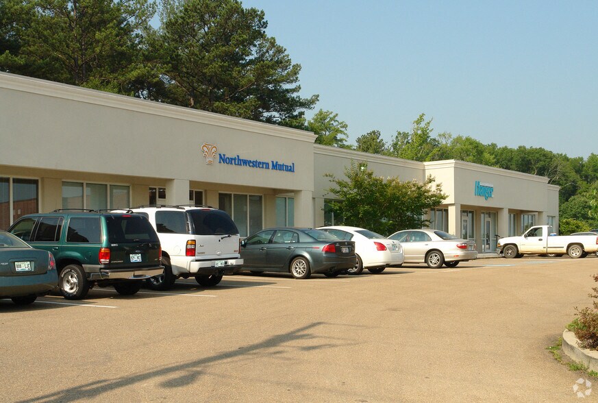 15 River Bend Pl, Jackson, MS for lease - Building Photo - Image 2 of 3