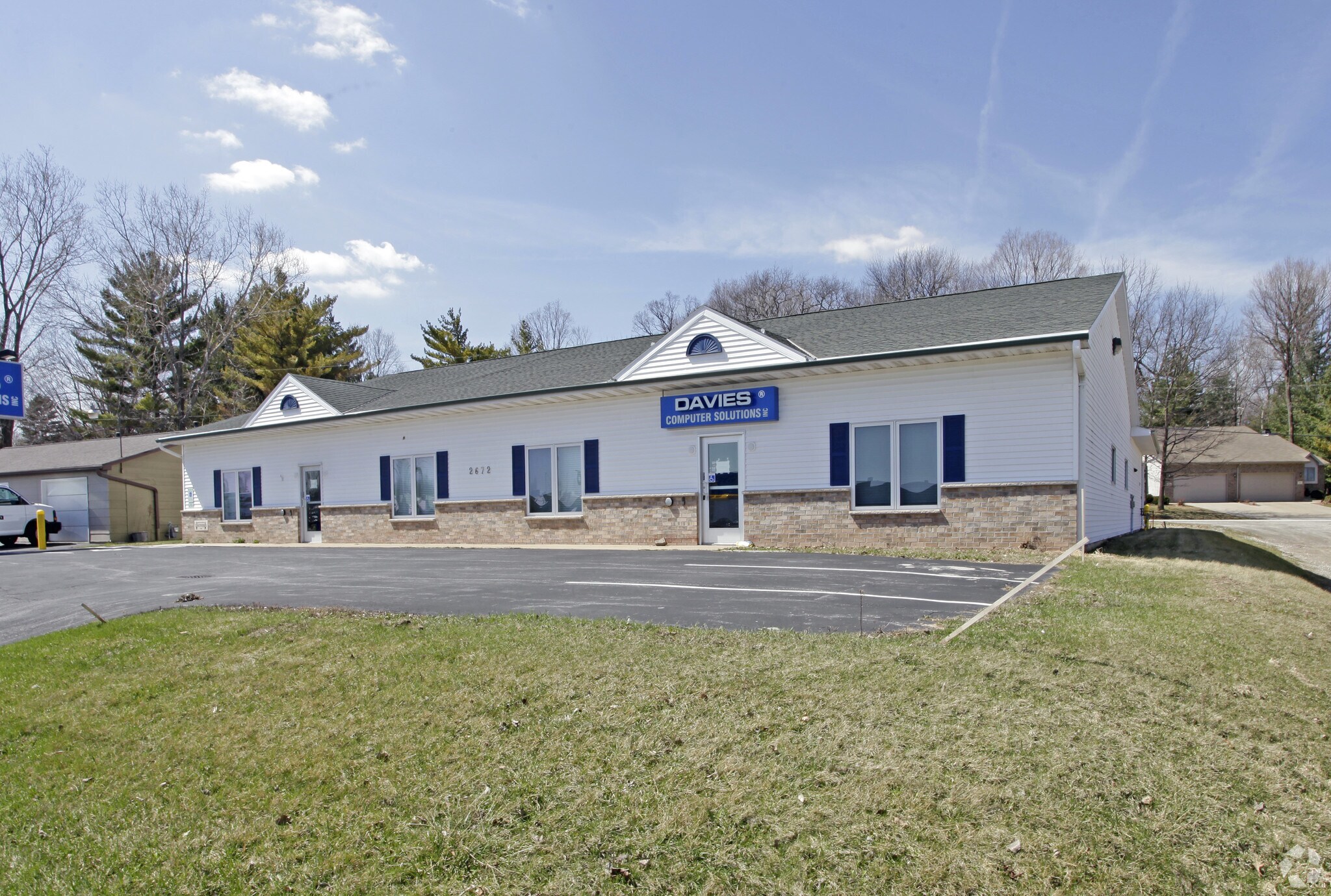 2672 N Packerland Dr, Green Bay, WI 54303