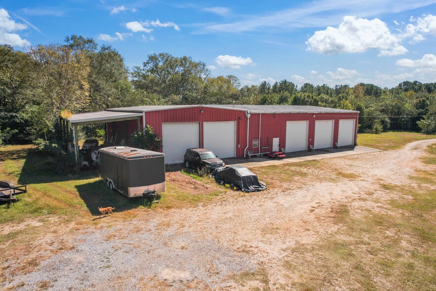 84 Thurman Rd, Sylacauga, AL for sale - Primary Photo - Image 1 of 37