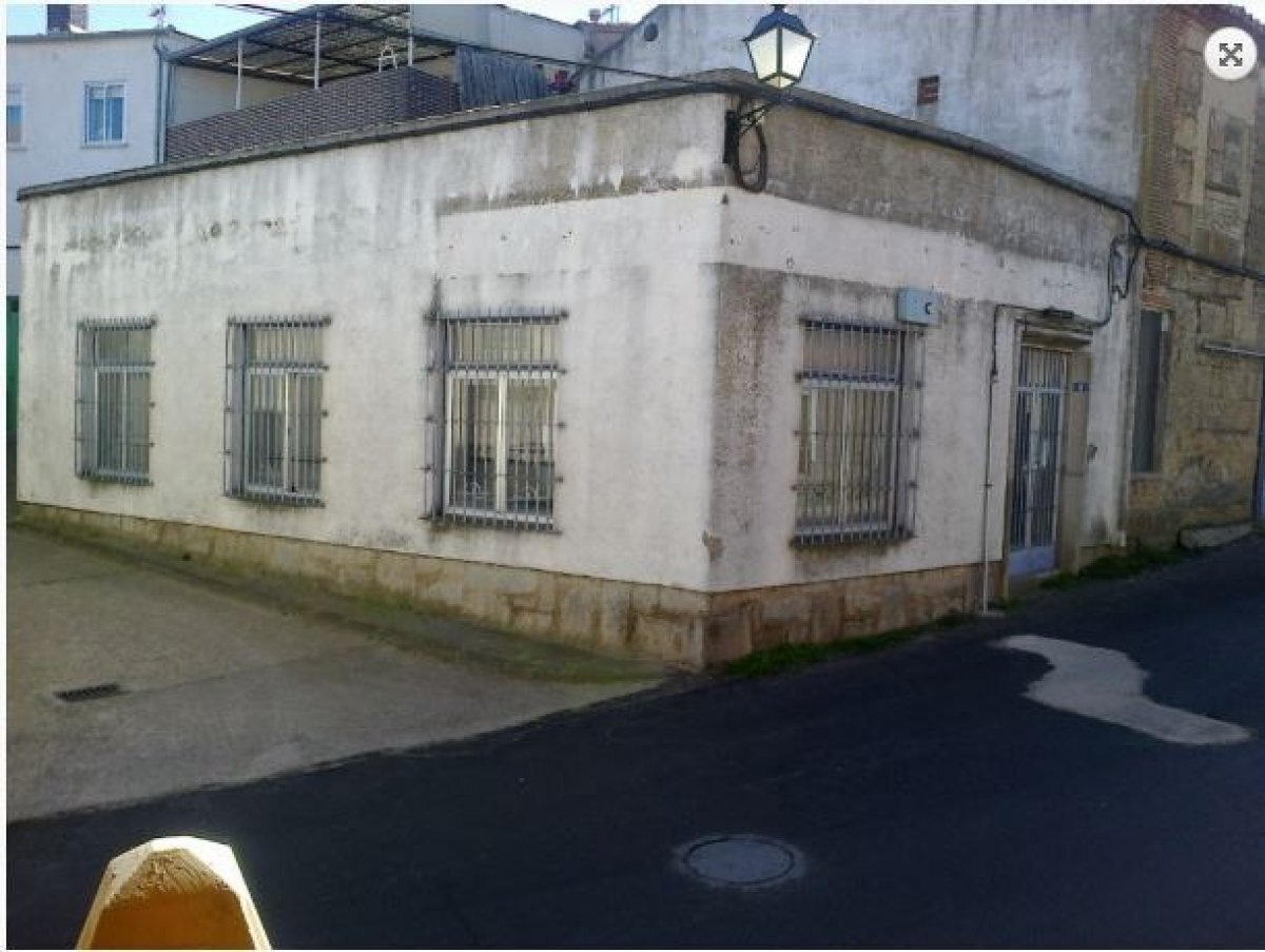 Retail in Salamanca for sale Building Photo- Image 1 of 3