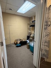 230-232 Huron Ave, Port Huron, MI for lease Interior Photo- Image 2 of 21