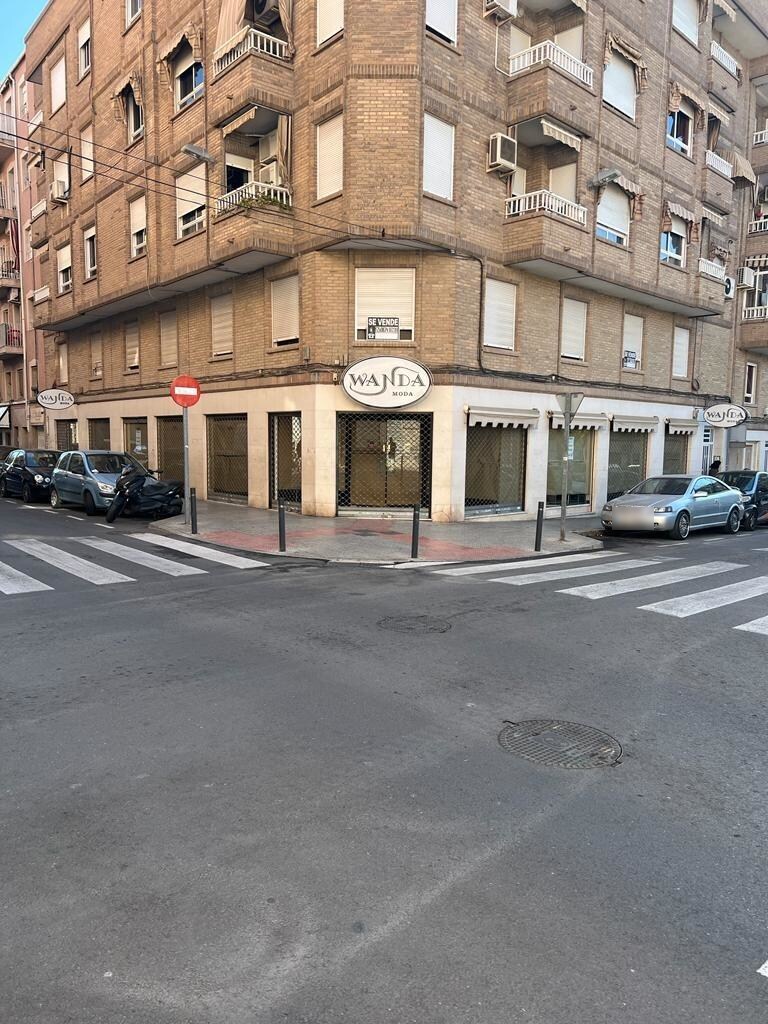 Retail in Elche, Alicante for lease Interior Photo- Image 1 of 4